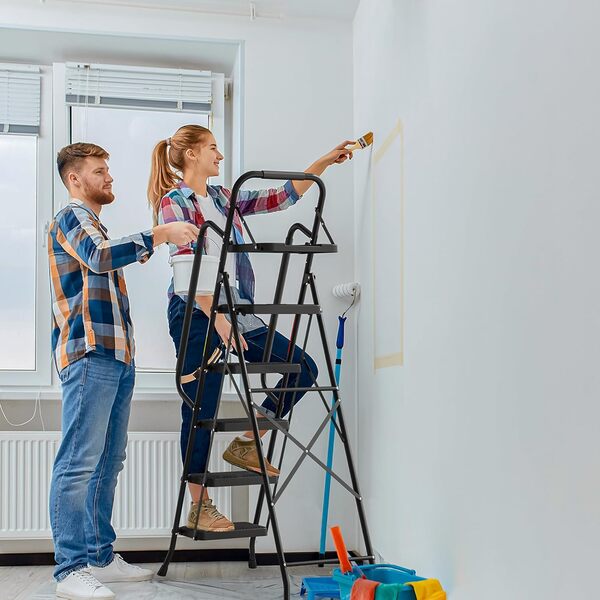 BONTEC Escabeau 5 Marches Pliable en Acier, Charge 150 kg, Marche Pied Antidérapant, Plateforme de Travail avec Plateau Outils, Escabeau avec Main Courante pour Cuisine Atelier Entrepôt, Noir