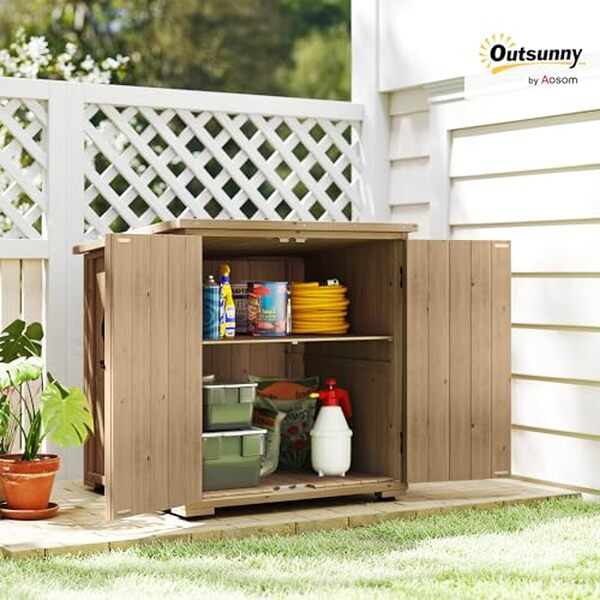 Découvrez notre avis complet sur l'armoire de rangement en bois Outsunny pour le jardin : qualité, capacité de stockage et durabilité à petit prix.