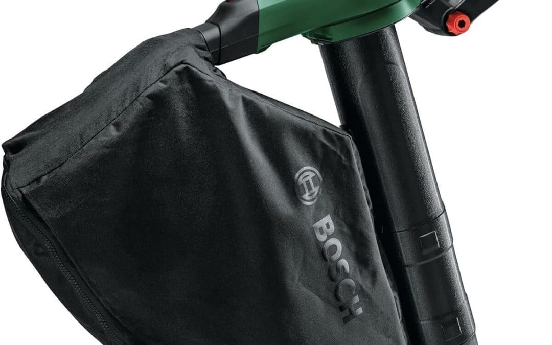 Test Bosch UniversalGardenTidy 2300 : aspirateur-souffleur-broyeur polyvalent